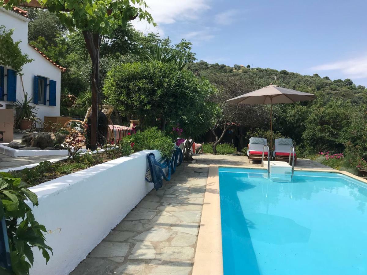 Romantic Lemonia Cottage สโกเปลอสทาวน์ ภายนอก รูปภาพ